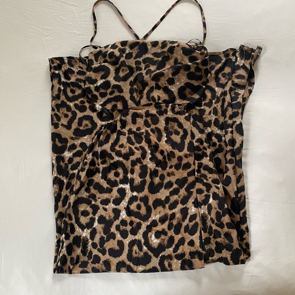 VICI SASSY LITTLE SOUL LEOPARD CUTOUT MAXI DRESS - Picture 7 of 8